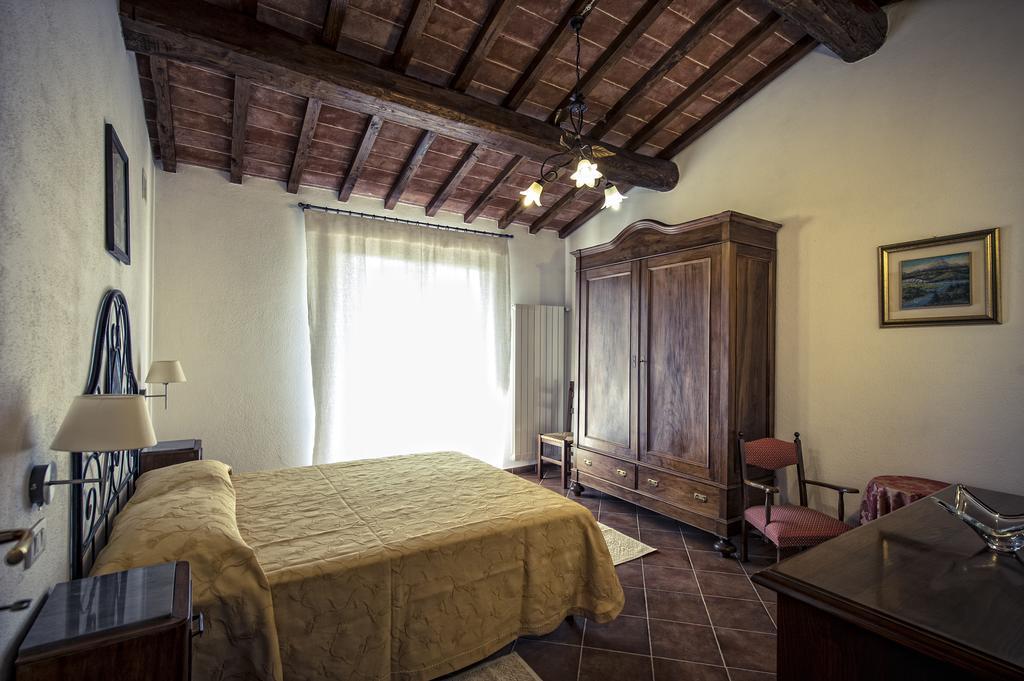 Montepulciano Stazione Agriturismo I Roseti חדר תמונה