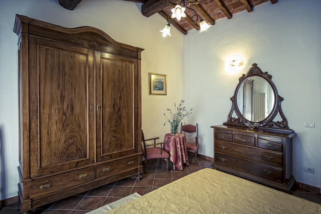 Montepulciano Stazione Agriturismo I Roseti חדר תמונה
